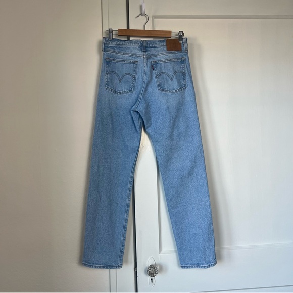 Levi's Wedgie Straight Jeans in Fully Baked Wash - Picture 7 of 10